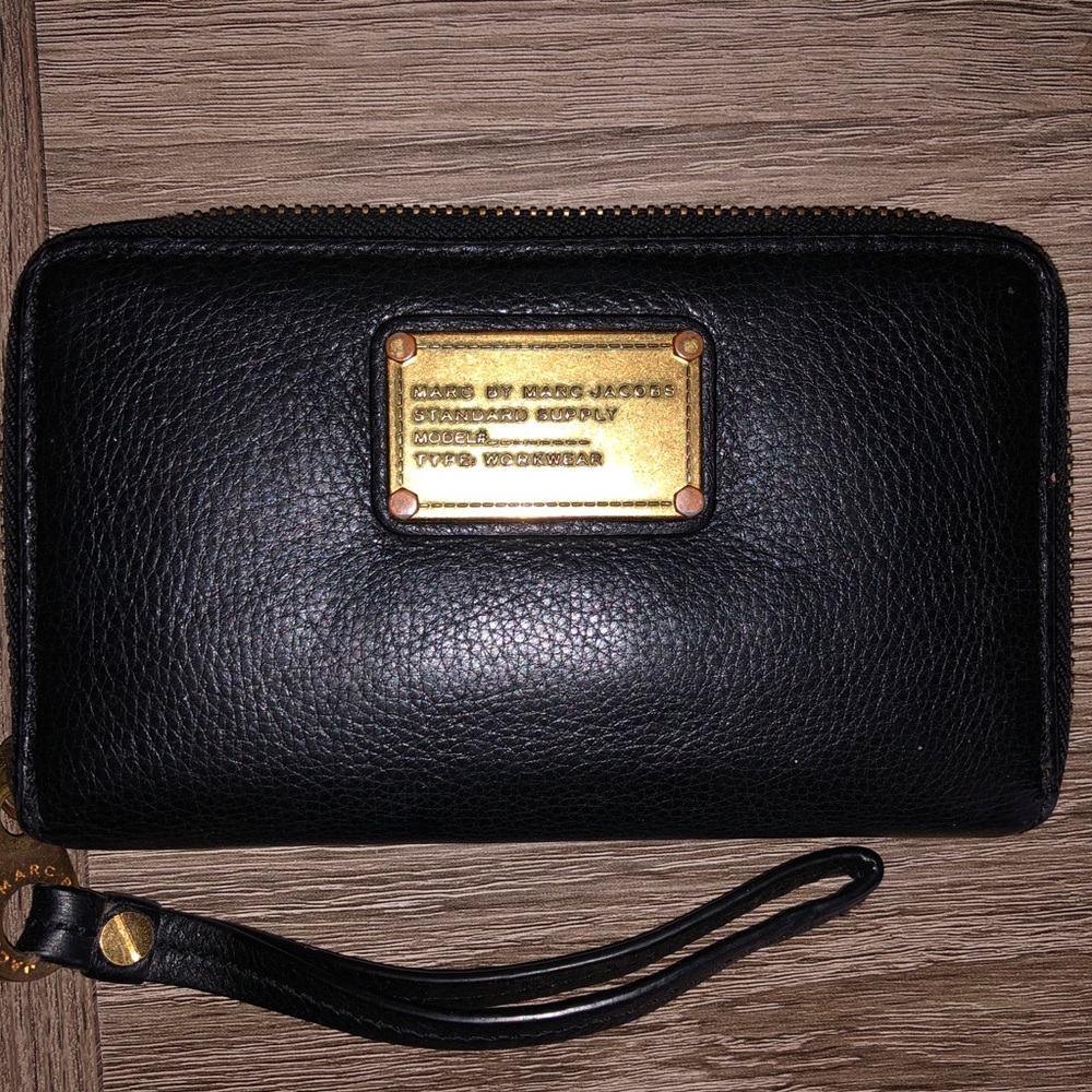 Marc by Marc Jacobs wristlet